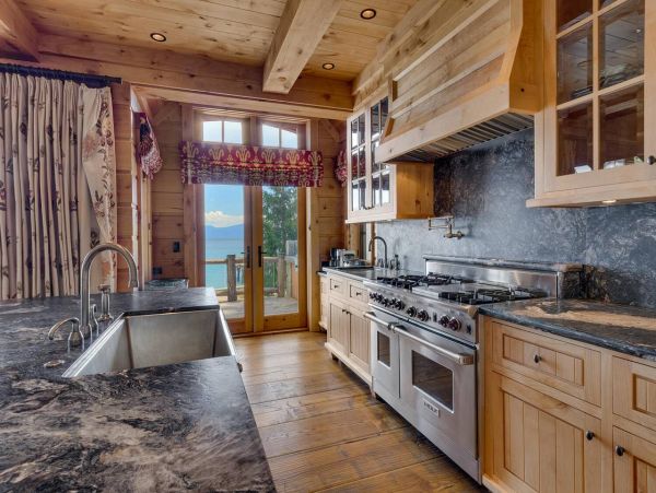 Lake Tahoe North Shore Home 1052035