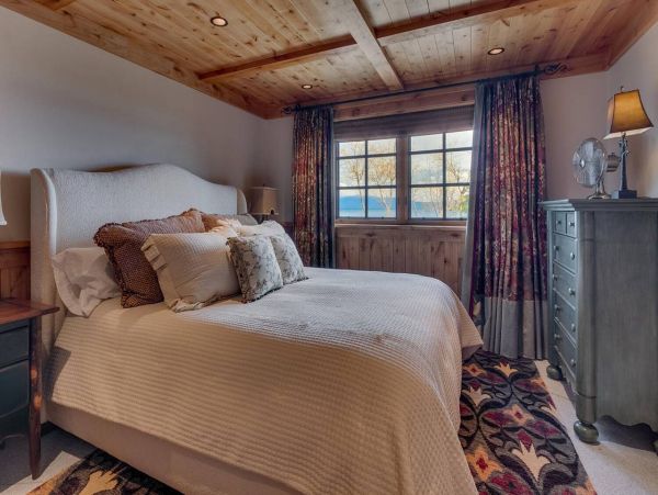 Lake Tahoe North Shore Home 1052035