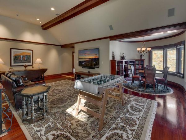 Lake Tahoe Vacation Home 8 BR, Private Dock & Theater Room