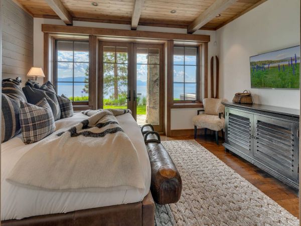 Great Views Lake Tahoe Vacation Home Sleeps 12 Guests