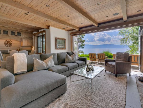 Great Views Lake Tahoe Vacation Home Sleeps 12 Guests