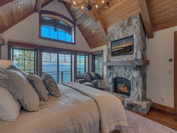 Great Views Lake Tahoe Vacation Home Sleeps 12 Guests
