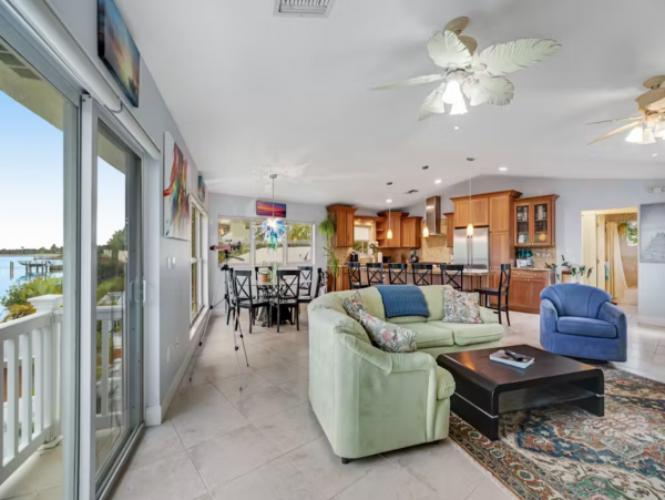 Sombrero Beach Vacation Home with 2 Bedroom, Private Pool