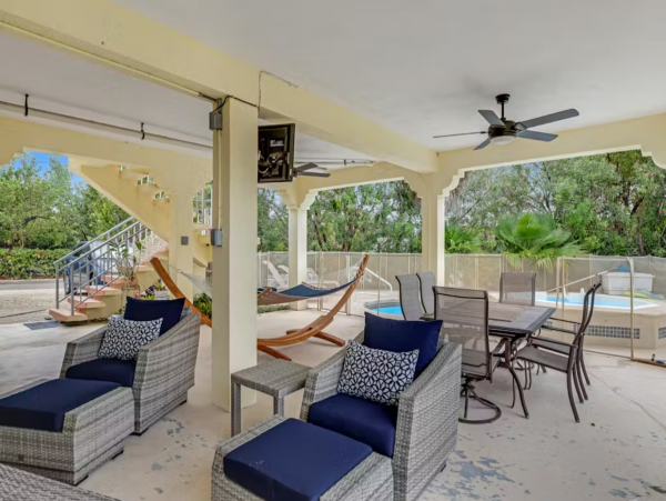 Sombrero Beach Vacation Home with 2 Bedroom, Private Pool
