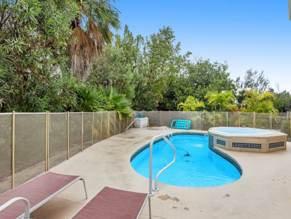 Sombrero Beach Vacation Home with 2 Bedroom, Private Pool