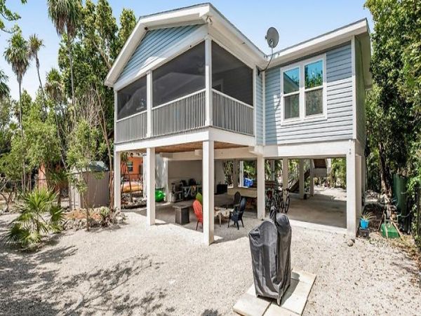 Peaceful Marathon Vacation Home