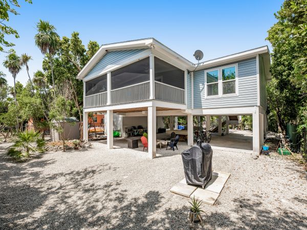 Peaceful Marathon Vacation Home