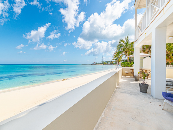 Oceanfront 5 Bedroom Home in Bahamas