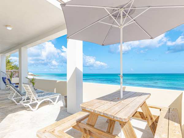 Oceanfront 5 Bedroom Home in Bahamas
