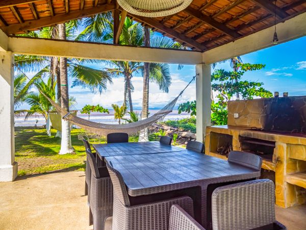 Lovely Beachfront 2 Bedroom Home with Private Pool