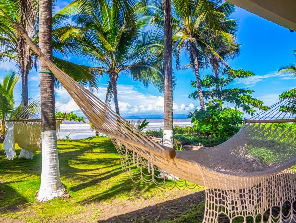 Lovely Beachfront 2 Bedroom Home with Private Pool