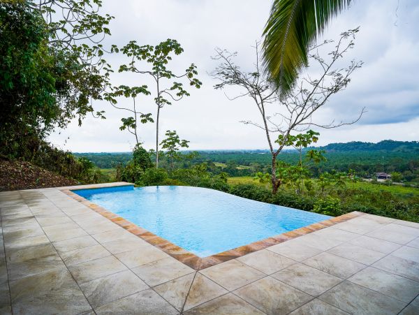 Quepos Vacation Rental with Private Infinity Pool Near Manuel Antonio