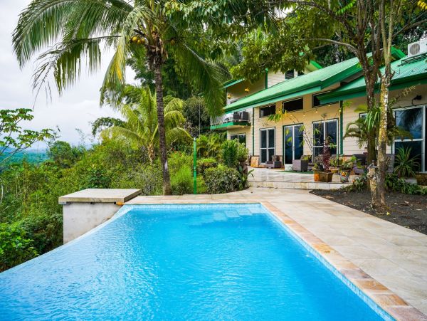 Quepos Vacation Rental with Private Infinity Pool Near Manuel Antonio