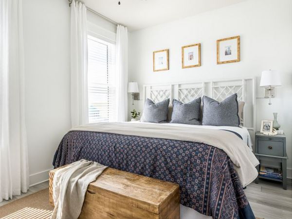 Beachfront Luxury Vacation Home in Navarre Sleeps 13 Guests