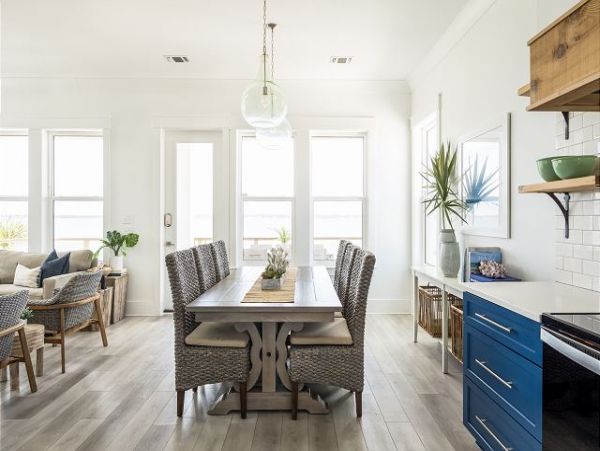 Beachfront Luxury Vacation Home in Navarre Sleeps 13 Guests
