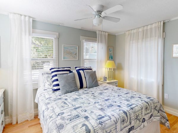 Charming Venice Vacation Rental Near Downtown & Beach