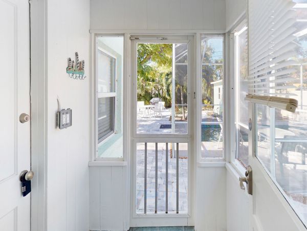 Charming Venice Vacation Rental Near Downtown & Beach