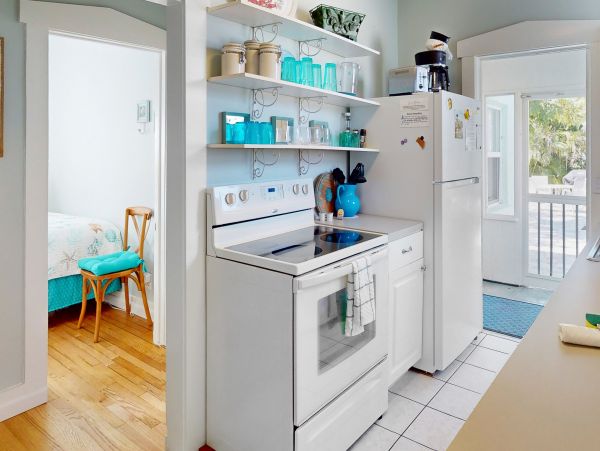 Charming Venice Vacation Rental Near Downtown & Beach