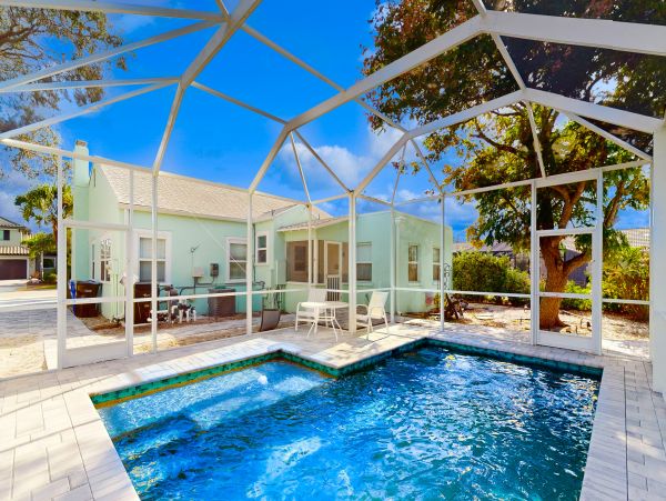 Charming Venice Vacation Rental Near Downtown & Beach