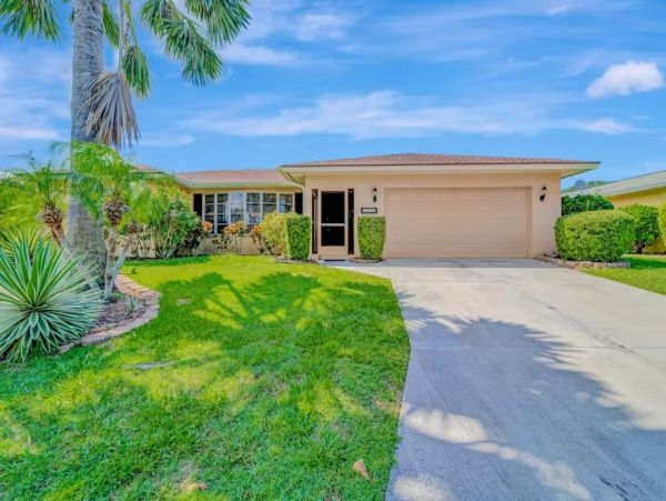 Venice Four Bedroom Waterfront Home with Heated Pool