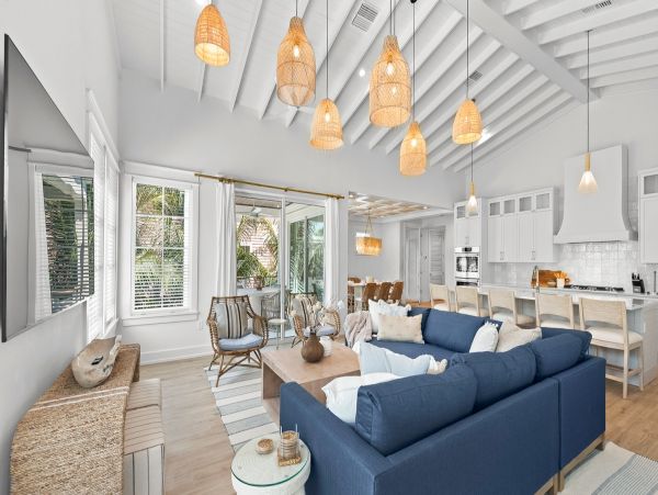 Anna Maria Vacation Home Four Bedroom Walk to Beach