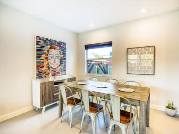 Beautiful Delray Vacation Home Sleeps Six Bedroom