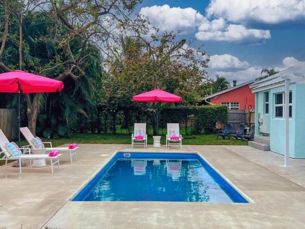 Beautiful Delray Vacation Home Sleeps Six Bedroom