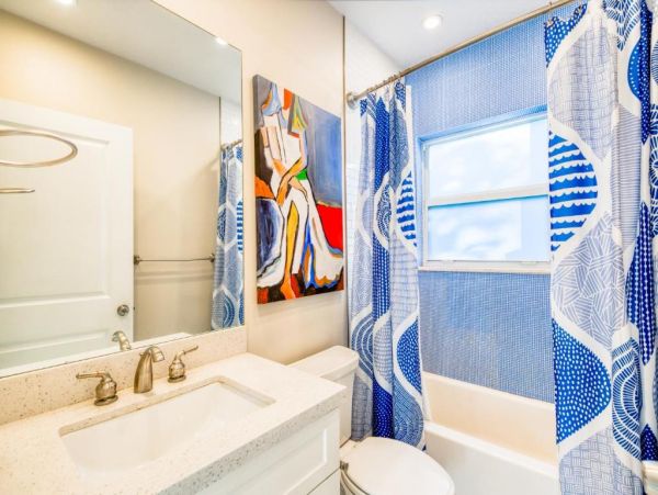 Beautiful Delray Vacation Home Sleeps Six Bedroom