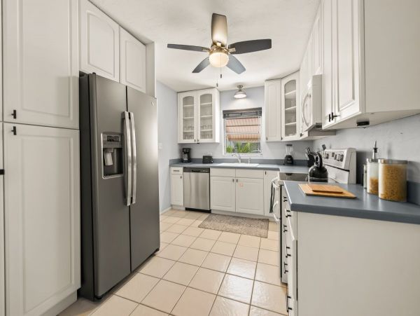 Lido Key Vacation Duplex Four Bedroom Walk to Beach
