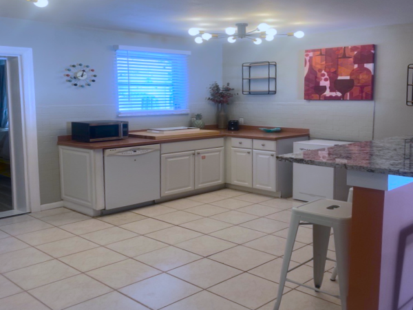 Lido Key Vacation Duplex Four Bedroom Walk to Beach