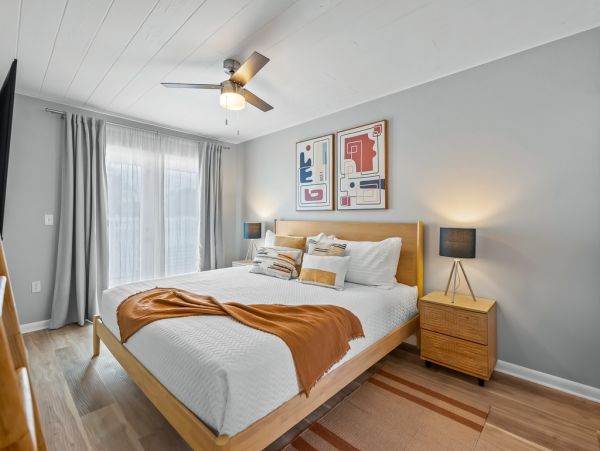 Lido Key Vacation Duplex Four Bedroom Walk to Beach