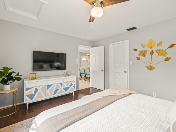 Lido Key Vacation Duplex Four Bedroom Walk to Beach