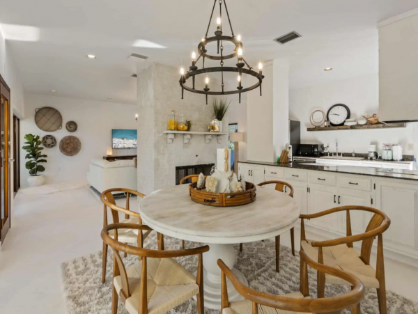 Unique 4 Bedroom Home Located on the North of Anna Maria