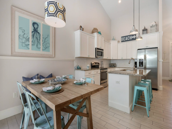 Luxury 4 Bedroom Vacation Pool Home in Holmes Beach