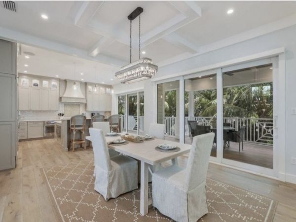 Anna Maria 4 Bedroom Luxury Home with Private Pool & Spa