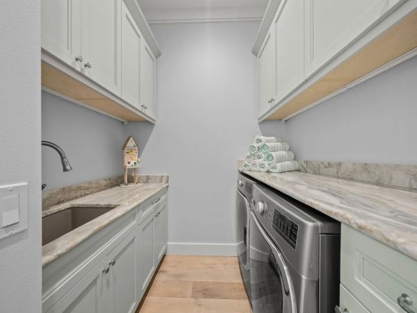 Anna Maria 4 Bedroom Luxury Home with Private Pool & Spa