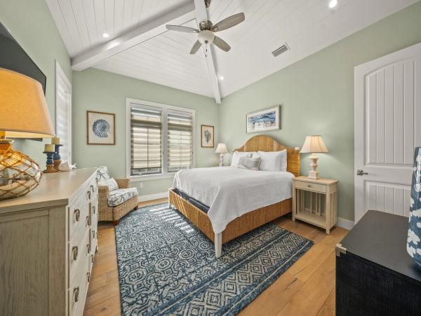 Anna Maria 4 Bedroom Luxury Home with Private Pool & Spa