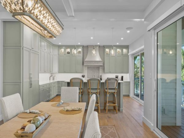 Anna Maria 4 Bedroom Luxury Home with Private Pool & Spa