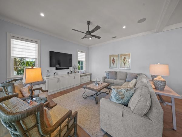 Anna Maria 4 Bedroom Luxury Home with Private Pool & Spa