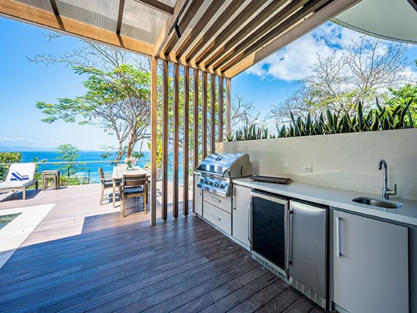 Luxury 5 Bedroom Vacation Villa in Punta Leona Close to Beach