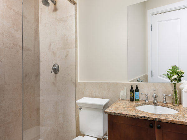 Beautiful 3 Bedroom Condo in the Heart of Grace Bay