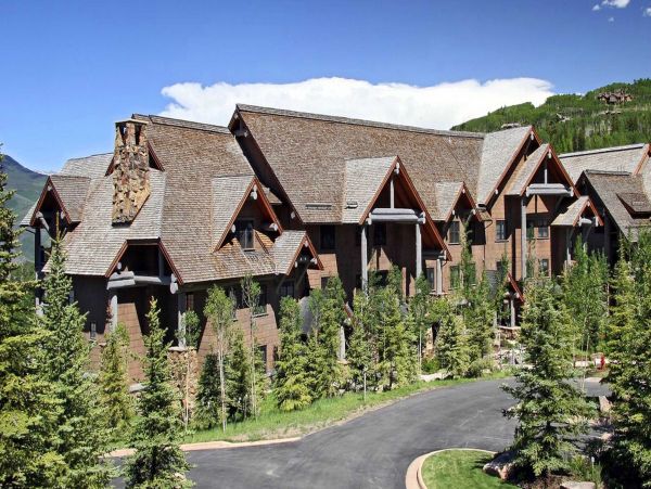 Bachelor Gulch Vacation Condo Four Bedroom Ski in -Ski out