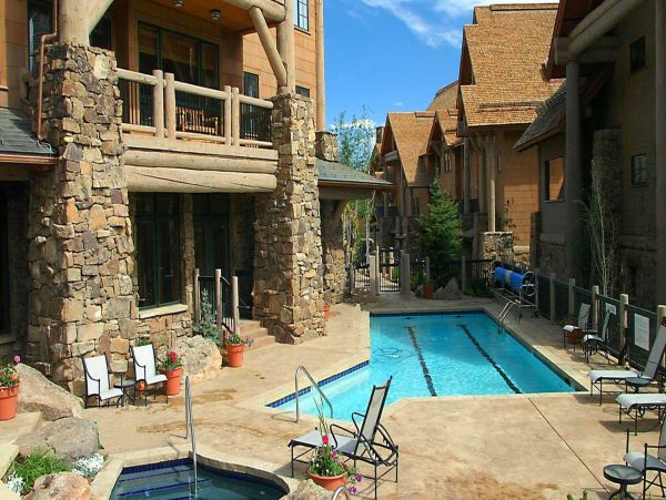 Bachelor Gulch Vacation Condo Four Bedroom Ski in -Ski out