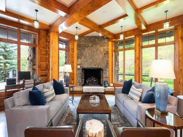 Bachelor Gulch Vacation Condo Four Bedroom Ski in -Ski out