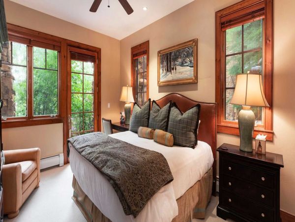 Bachelor Gulch Vacation Condo Four Bedroom Ski in -Ski out