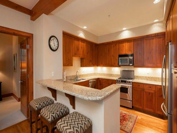 Bachelor Gulch Vacation Condo Four Bedroom Ski in -Ski out