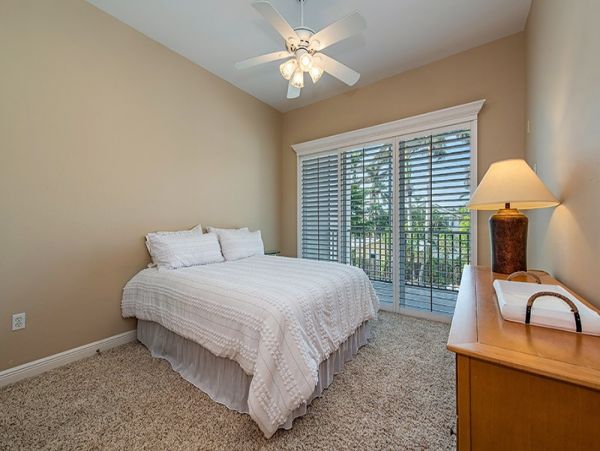 Naples Walk to the Beach Three Bedroom Condo