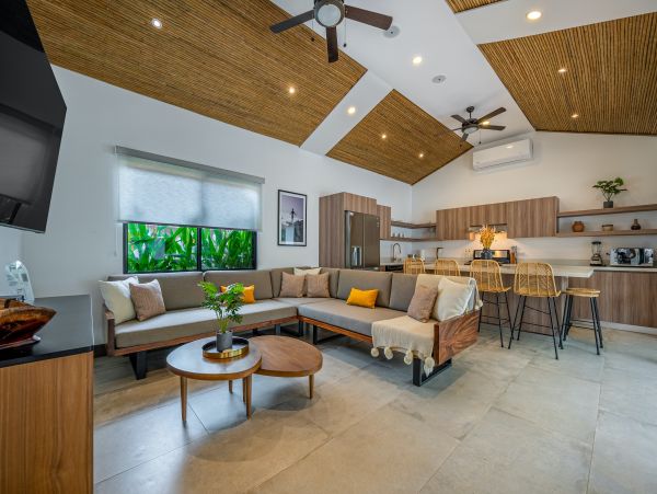 Four Bedroom Private Home In The Heart Of Tamarindo Beach City