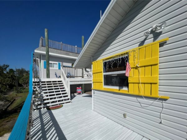 One Bedroom Apartment in Little Gasparilla Island Walk to Beach