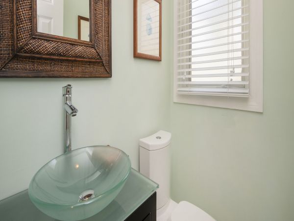 Two Bedroom Townhome in Cayman Islands with Beach Across the Street